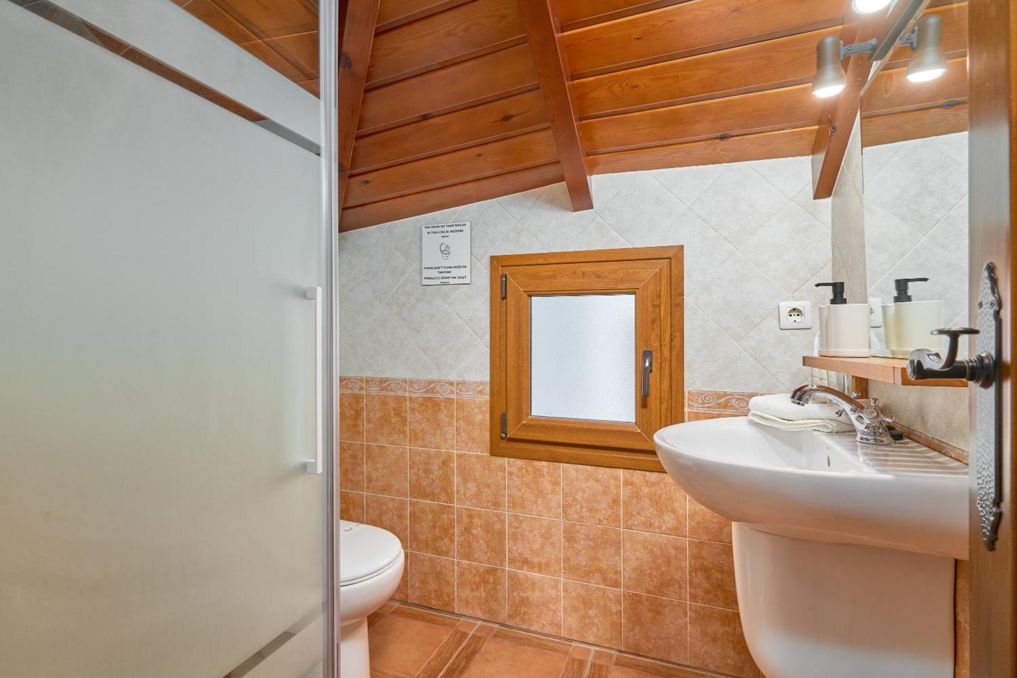Villa Javier En Sayalonga Ngoại thất bức ảnh