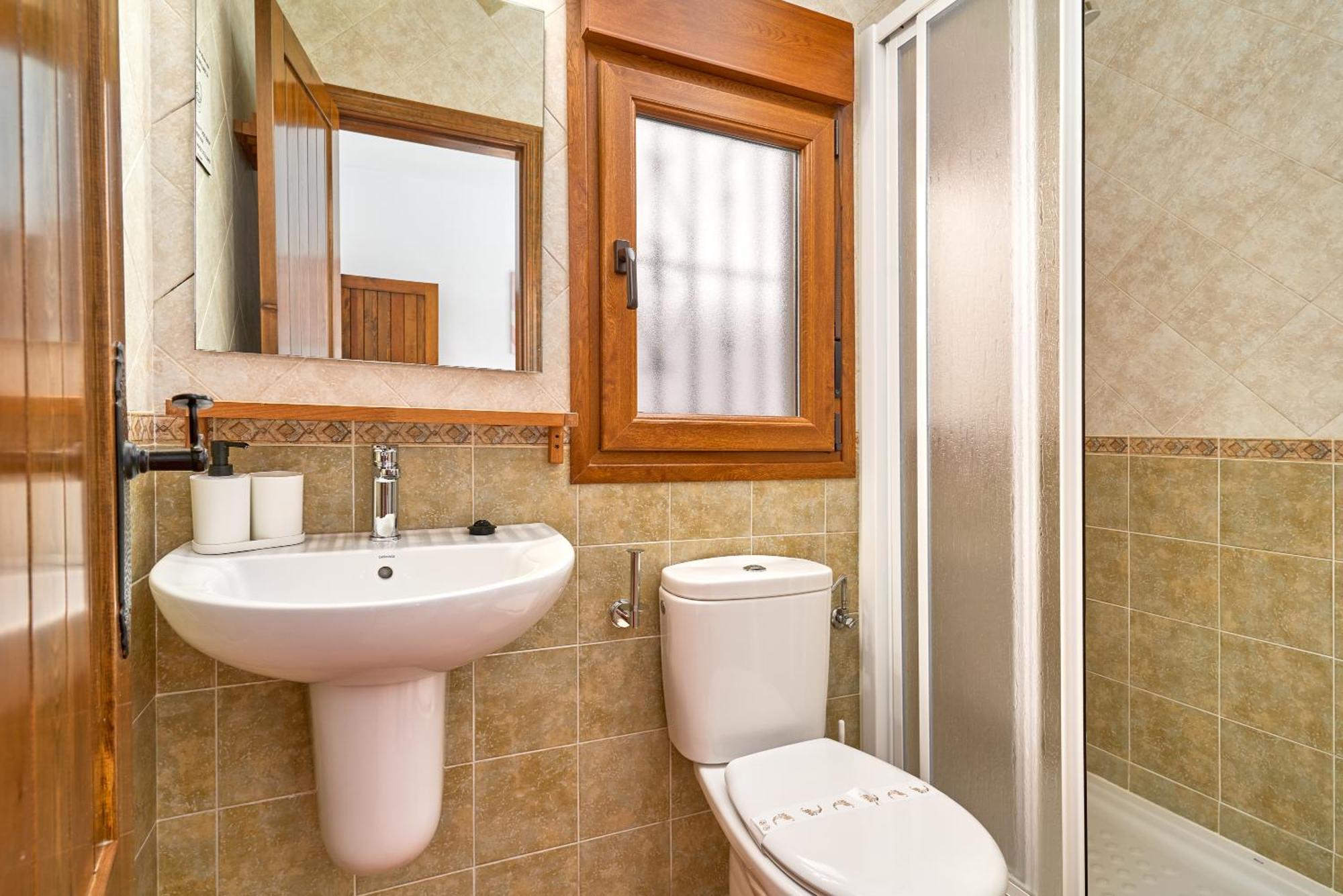 Villa Javier En Sayalonga Ngoại thất bức ảnh